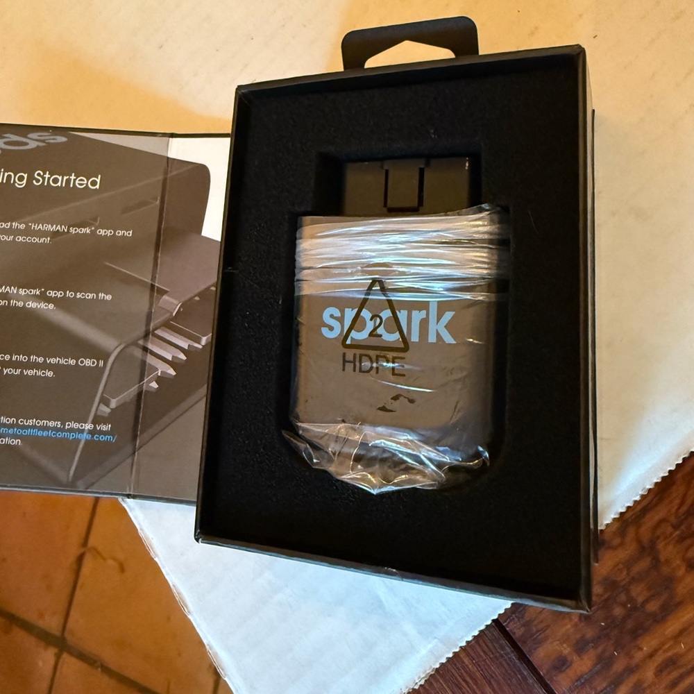 Harman Spark Smart Car Device - Picture 4 of 4